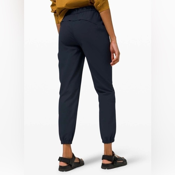 Lululemon Warpstreme High-Rise Jogger 30 Navy - Picture 2 of 14